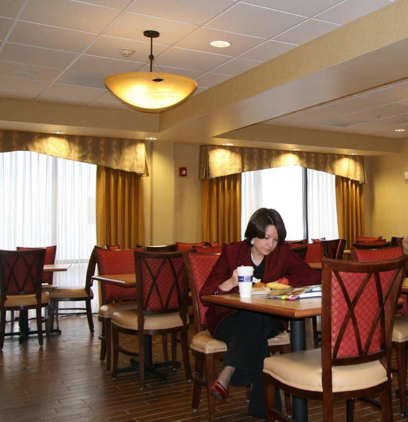 Hampton Inn Elkins Restaurante foto